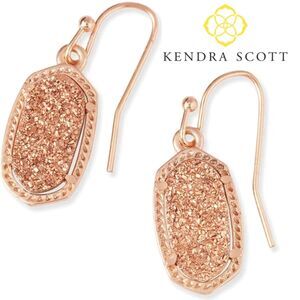 NWOT Kendra Scott Lee Rose Gold Drop Earrings in Rose Gold Drusy